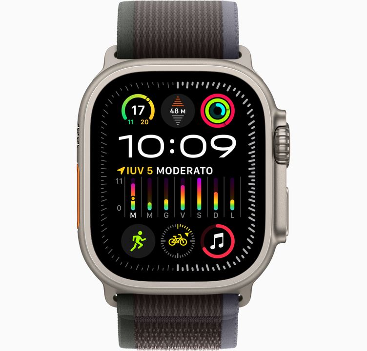 Apple Watch Ultra Gps + Cellular - Cassa In Titanio Con Cinturino Nero/Grigio Trail - S/M 49Mm Italia